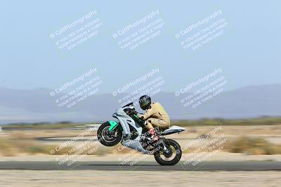 media/Apr-10-2022-SoCal Trackdays (Sun) [[f104b12566]]/Speed Shots Back Straight (930am)/